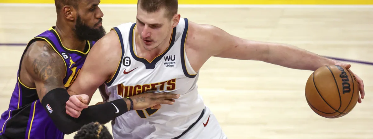 队赛中的核 队赛中的核